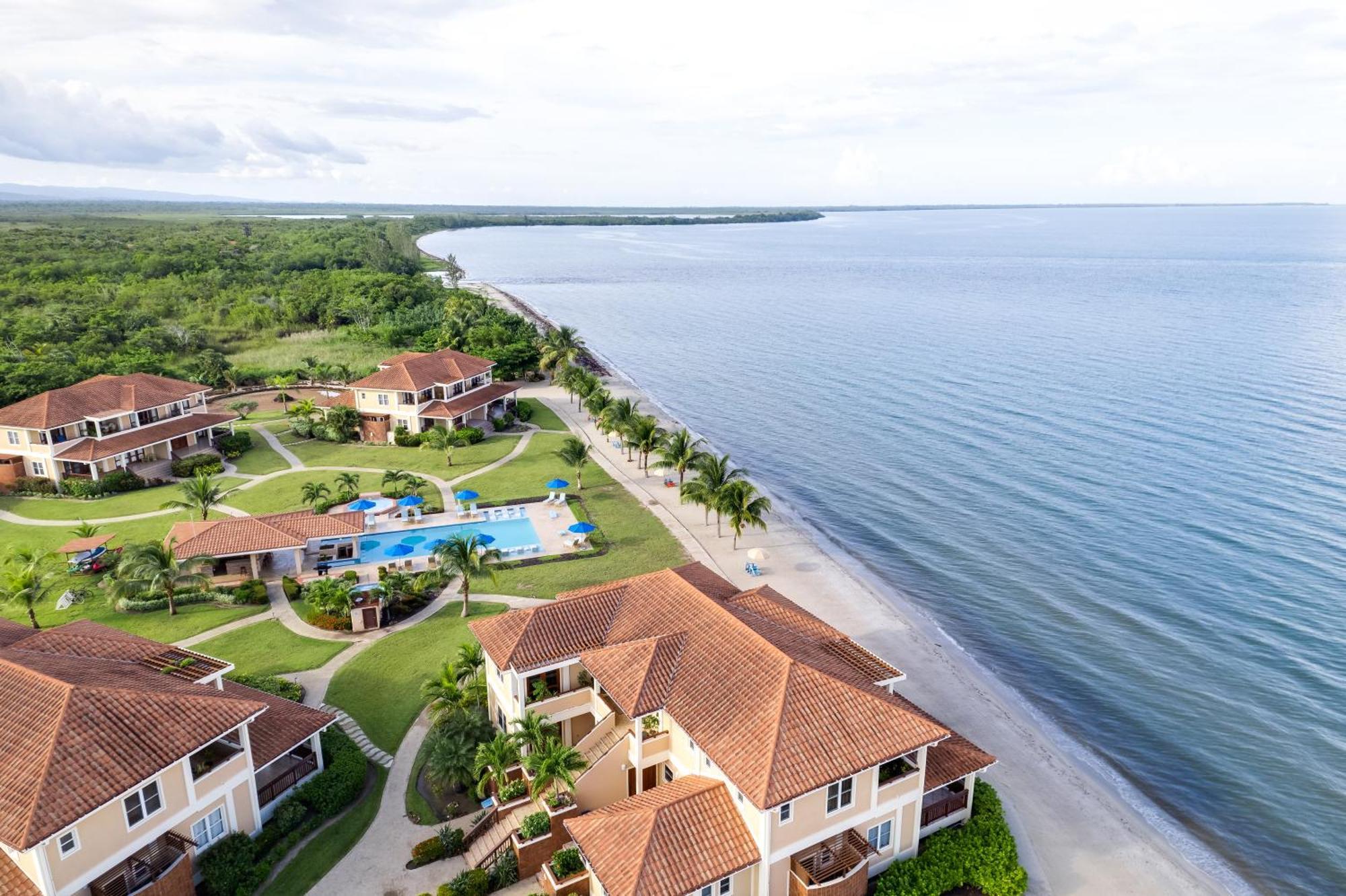 Seiri Del Mar Aparthotel Хопкинс Екстериор снимка